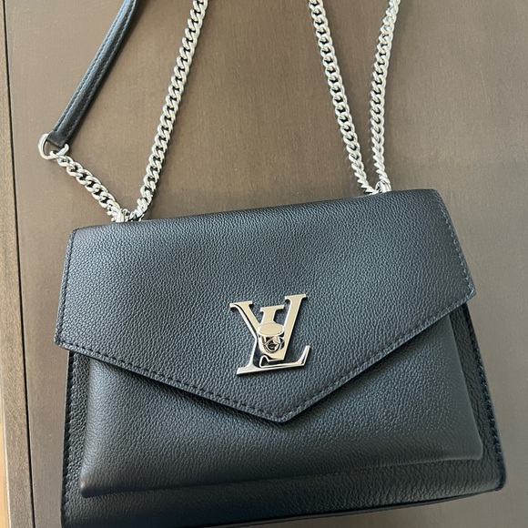 Louis Vuitton Handbags - Louis Vuitton MyLockme Chain Bag - MINT CONDITION - Black Leather, Silver